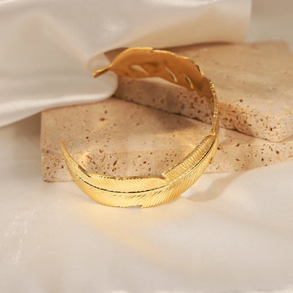 Dubai Gold Color Cuff Bracelets Rings For Women Stainless Steel Feather Shape Charm Wristband Gold Color Women Jewelry Sets